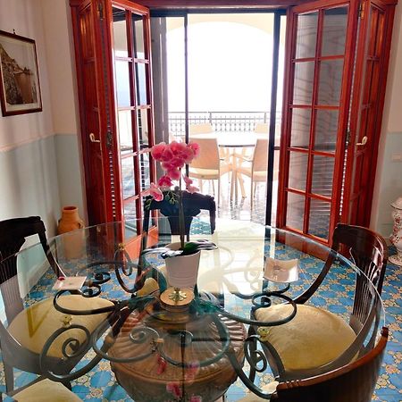 Casa La Scogliera Appartement Praiano Buitenkant foto