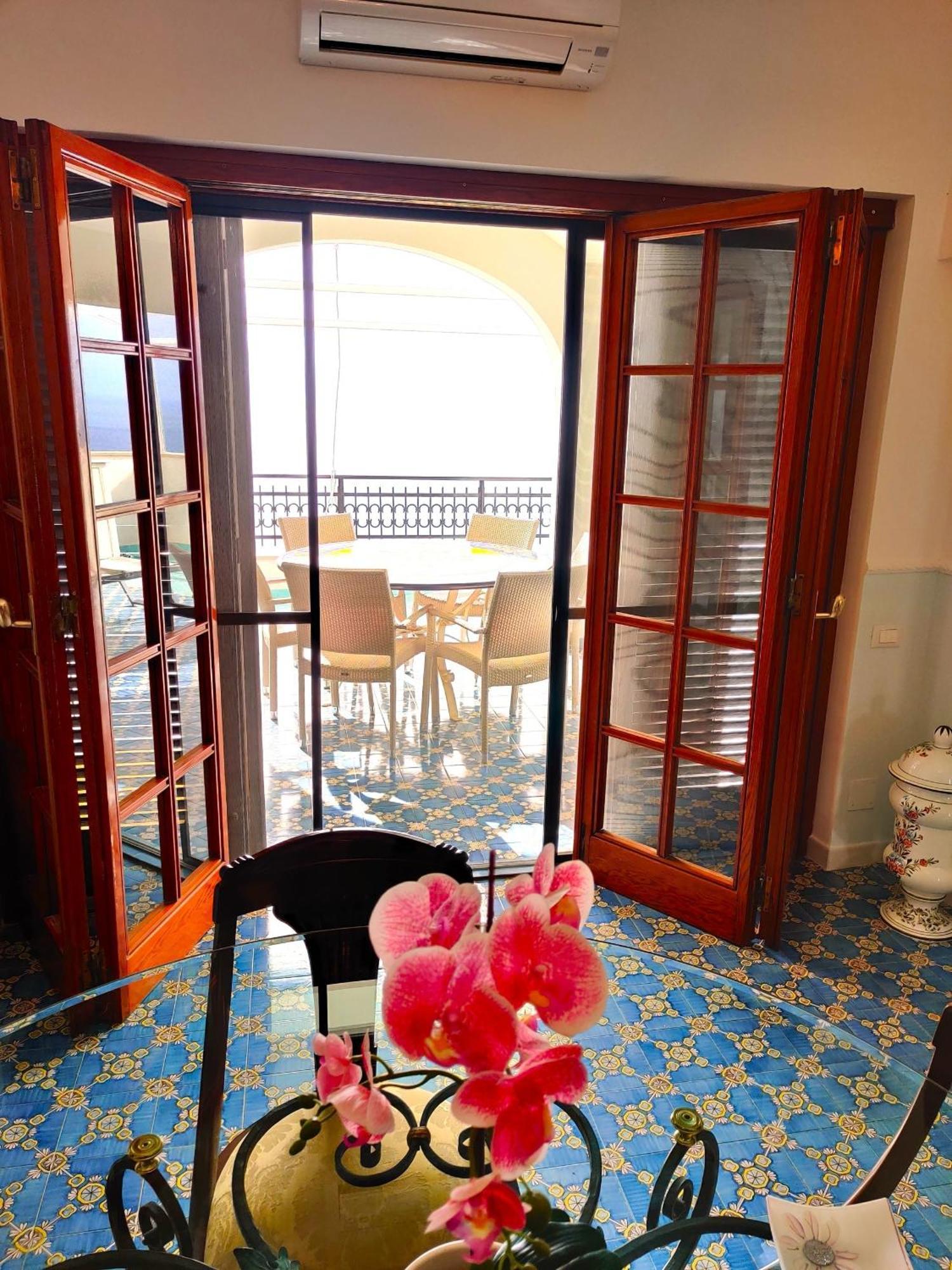 Casa La Scogliera Appartement Praiano Buitenkant foto